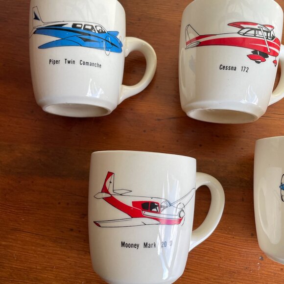Vintage Airplane Ceramic Gold-Rim w/Handle Coffee Cup Mugs - Picture 3 of 6